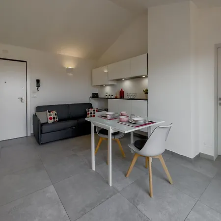 Realkasa Train Plaza Apartment Bologna Esterno foto